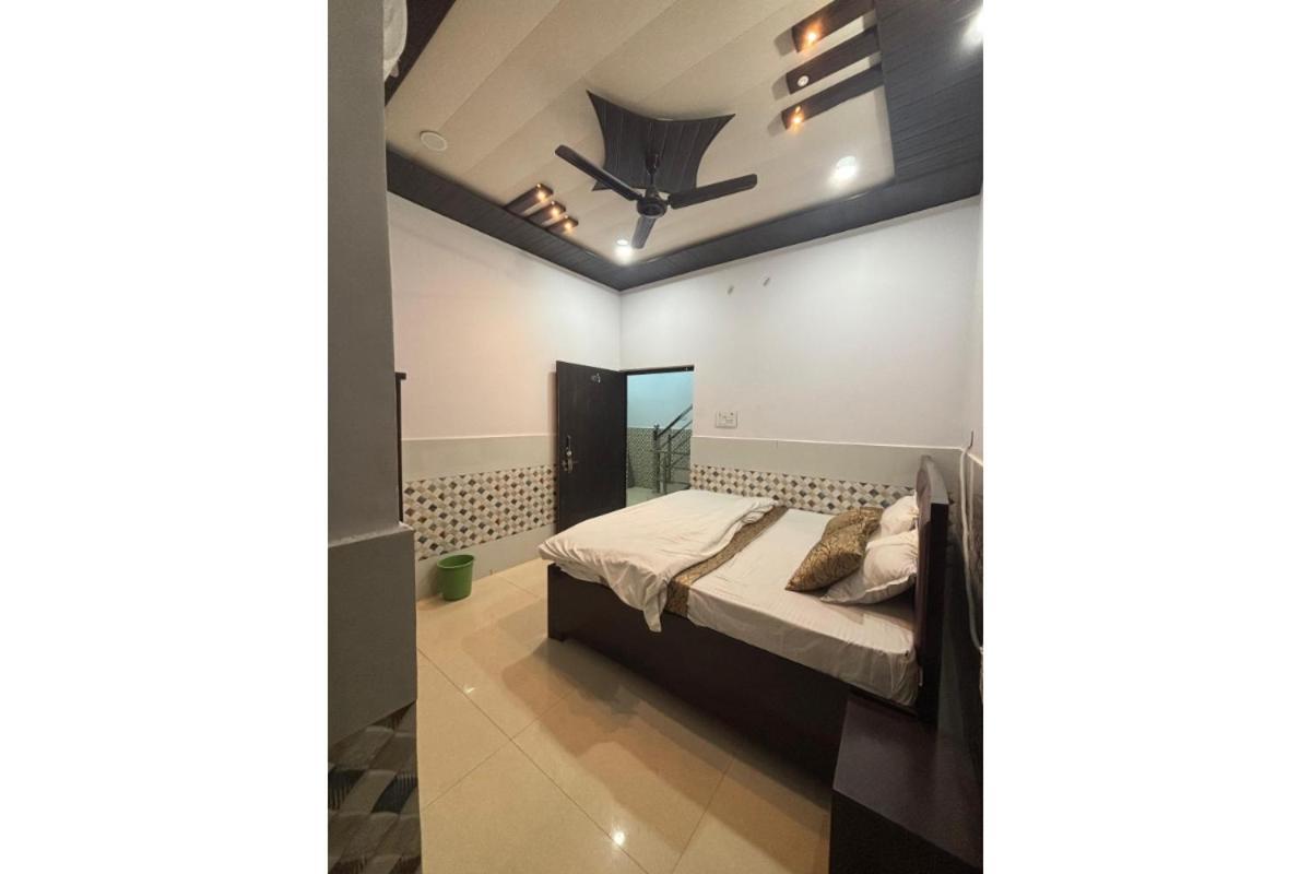 Rudra Inn Ayodhya Εξωτερικό φωτογραφία